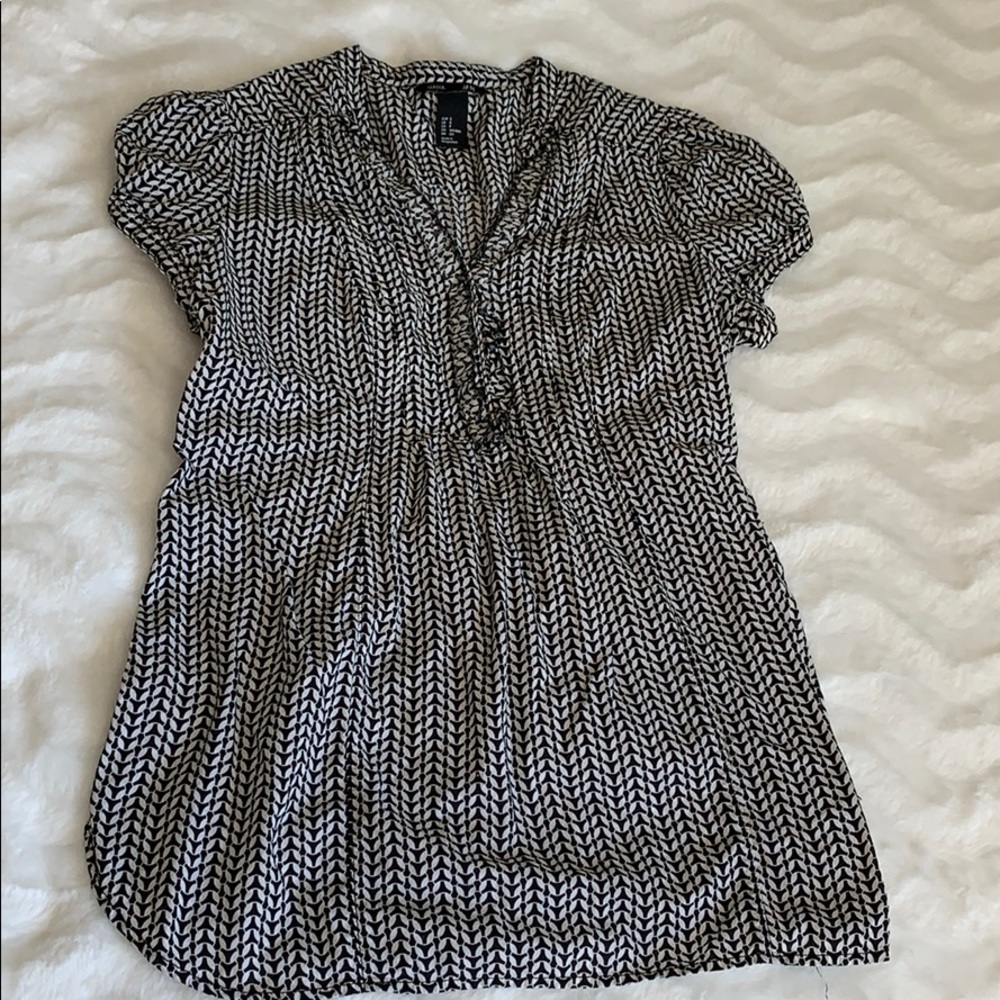 H&M maternity blouse